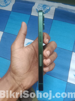 iPhone 13
